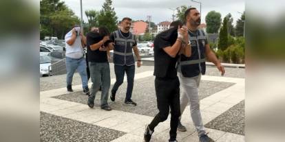 Bolu'da 200 bin TL'lik alkollü içki hırsızlığı: 3 şüpheli yakalandı