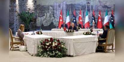 Erdoğan, Meloni ve Dibeybe Dolmabahçe'de buluştu