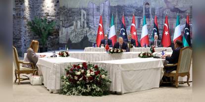 Erdoğan, Meloni ve Dibeybe Dolmabahçe'de buluştu