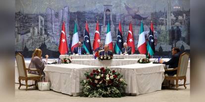 Erdoğan, Meloni ve Dibeybe İstanbul'da buluştu: Bölgesel iş birliği ve göç ele alındı