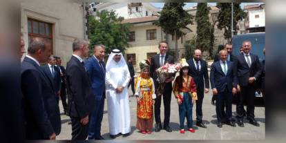 Kilis Valiliği'ne önemli ziyaret: Bakan Bayraktar ve uluslararası heyet görüştü