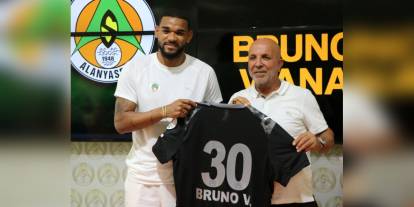 Alanyaspor, 4 futbolcuyla sözleşme imzaladı: Baran Moğultay, Güven Yalçın, Bruno Viana ve Paulo Victor