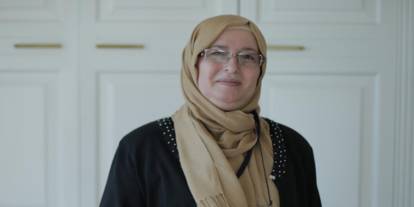 Ünlü yazar başörtüsünü çıkaracağını ilan etti