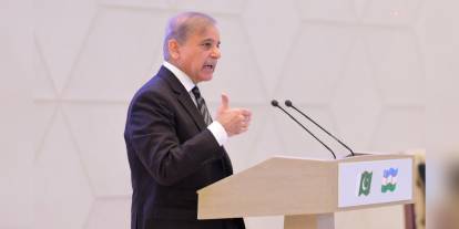Şahbaz Şerif: Tarihi barış anlaşmasını memnuniyetle karşılıyoruz