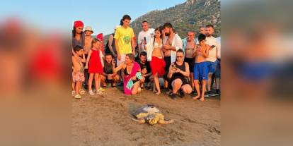 Muğla'da 7 deniz kaplumbağası denize bırakıldı: 'Cosmos'a yerli uydu cihazı takıldı
