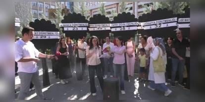 Ankara'da KPSS mağduru öğretmenler MEB önünde protesto: 40 bin öğretmen ataması ve adil branş dağılımı talep ediliyor