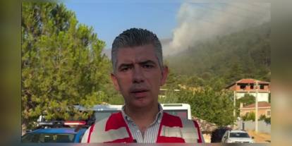 Soma'da orman yangını sürüyor: Belediye Başkanı Okur, vatandaşlardan su takviyesi istedi