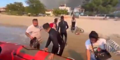 İçişleri Bakanı Yerlikaya: Çanakkale'deki yangında 348 kişi kurtarıldı