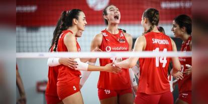 U21 Kadın Voleybol Milli Takımı İtalya'yı yendi: Son 16'da