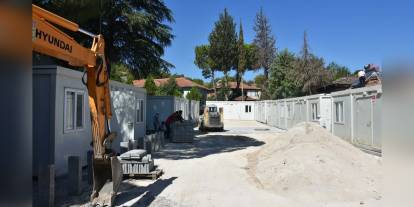 Balıkesir Sındırgı'da deprem: 1 ölü, 4 yaralı, 9 konteyner kuruldu