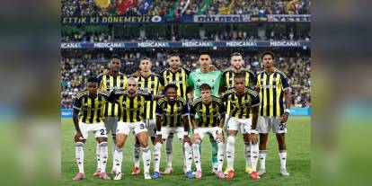 Fenerbahçe, Feyenoord'u 5-2 yendi: Şampiyonlar Ligi Play-off turunda