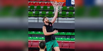 Karşıyaka, yeni sezonda sırt sponsoru buldu: 20 milyon TL'lik peşin kaynakla FIBA yasağı kalktı