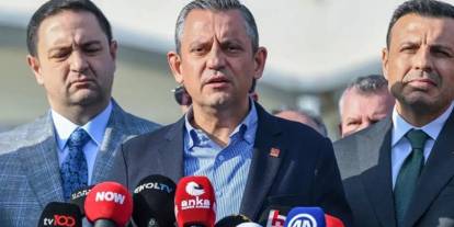 Özgür Özel, AKP'ye hediyesini belgelerle açıkladı