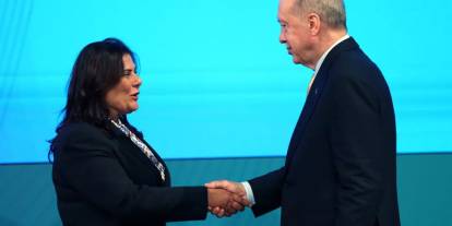 Özlem Çerçioğlu'na tepki göstererek istifa etti