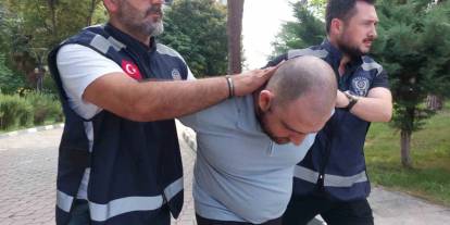 Kırmızı Bültenle Aranan Çete Lideri Samsun’da Tutuklandı