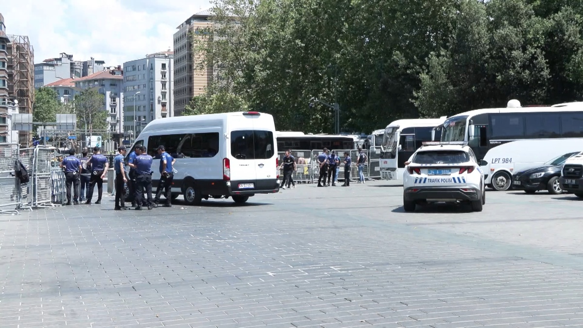 233767-2.jpg