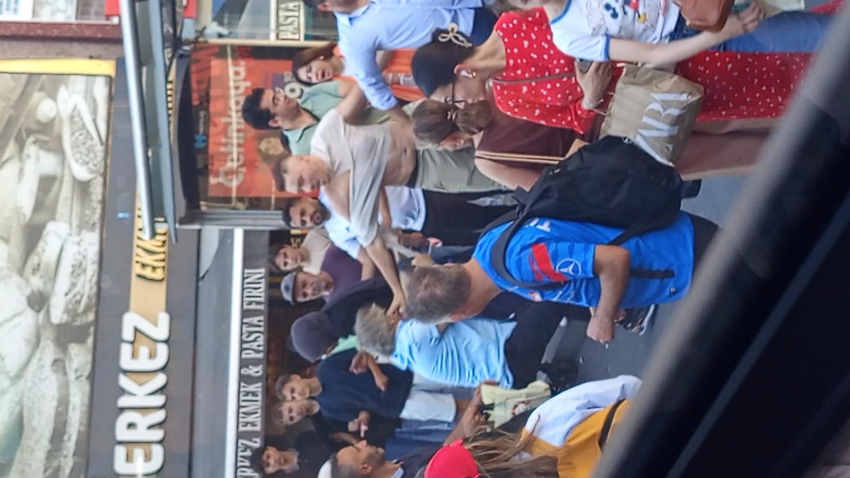 235055-2.jpg