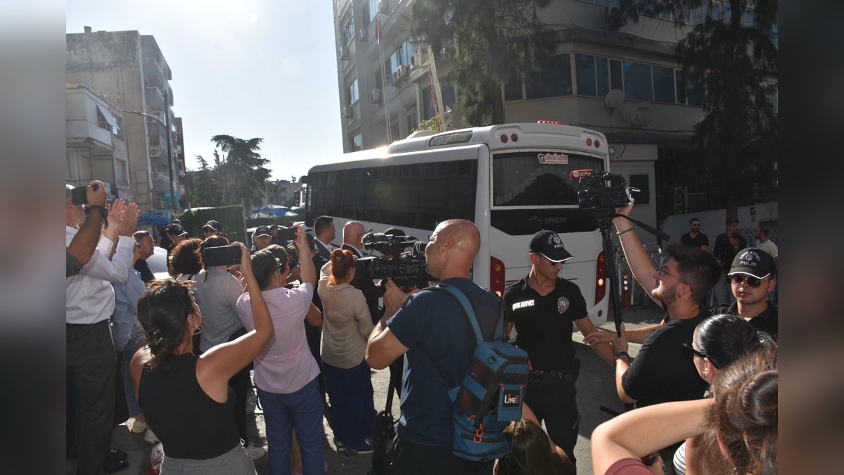 238224-2.jpg
