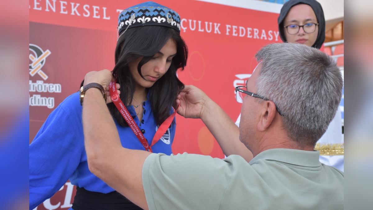 254218-2.jpg