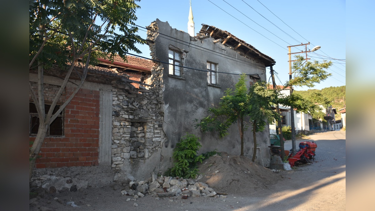 254727-2.jpg